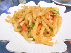 -三江源美食城