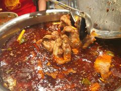 梭边鱼-肖肖酸萝卜鱼火锅(总店)