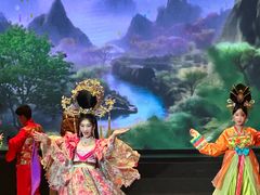 -金东尼人妖秀