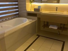 -兴芮温泉度假区