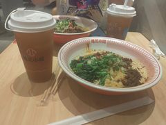 -遇见小面(站西路店)