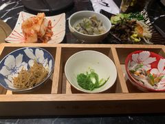 -山川小町·极番烧肉(新地假日广场店)