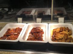 -大中华希尔顿酒店-念自助餐·嗨啤·小龙虾