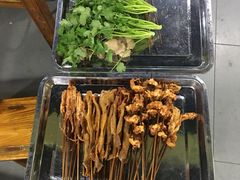 -灌县老妈砂锅串串香(万科红生活广场店)