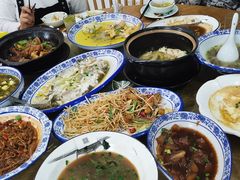 -云河农家乐饭店(福禄缘树山店)