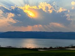 -昆明春城湖畔度假村