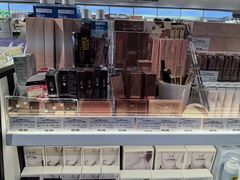 -胖东来生活广场(健康路店)
