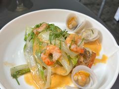 煎海鲈鱼配杭白菜-Ocean's Table 欧舍