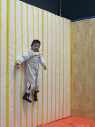 -蹦贝运动中心·蹦床·攀岩·闯关(龙岗店)