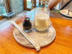 -Chom Cafe and Restaurant