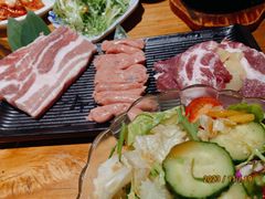 -小花花炭火烤肉·十五年延吉风味(左家庄店)