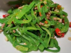 -聚鑫朋酸菜肥肠(文艺路口店)