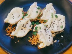 特色鲜肉锅贴-益佳粥店(复兴中路店)