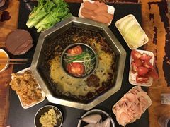 -邓莽子老火锅(中兴路总店)