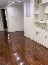 -蕾特恩专业祛痘皮肤管理