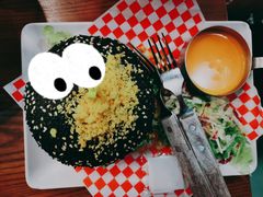 网红瀑布牛肉菠萝包-肥韬茶餐厅(南山mini店)