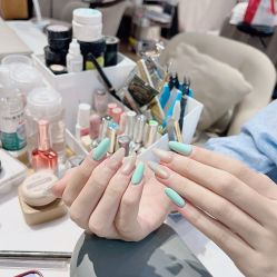 -UGIRL有个美甲