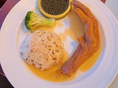 -东莞塘厦三正半山温泉酒店·沙利文西餐厅