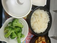 -老娘舅餐厅(黄龙体育中心店)