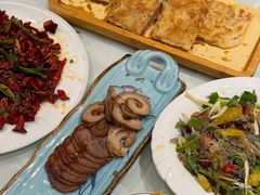 加酥牛肉饼-桐花凤正宗香河肉饼店(绣水街店)