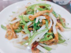 -丹水桥地锅鱼·翘嘴鲌·地方特色全鱼宴(丹江口大坝店)
