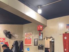-鸿顺老铁锅美蛙鱼府(解放碑店)