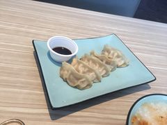 -必胜客(武汉欢乐谷店)