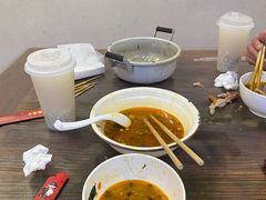 -丽丽三鲜螺蛳粉(田林路店)