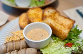 French Soft Toast Brunch