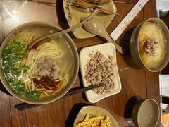 -亮亮拉面(师范路店)
