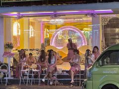 -两兄弟Song Pee Nong(2号店)