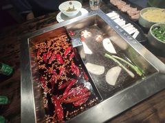 -二荆条·蜀鲜汇城市森林火锅