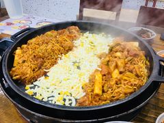 -高基五春川炒鸡排 韩国料理(威海总店)