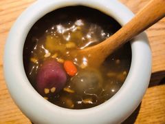 山城小汤圆-九锅一堂酸菜鱼(新南凯德直营店)