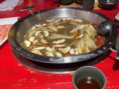 -谭鸭血老火锅(万象九宜城店)