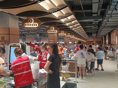 -胖东来生活广场(健康路店)