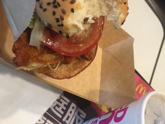 墨鸡堡-麦当劳(金桥店)
