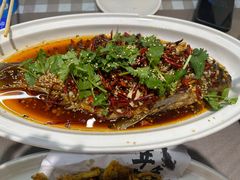 蒜爆鱼-百味地锅鸡(二店·财校分店)