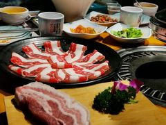 -唯成•韩国炭火烤肉 유성고기