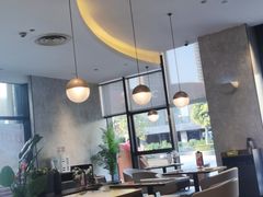 大堂-必胜客(武汉欢乐谷店)