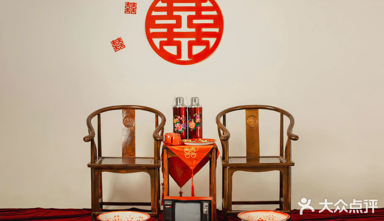 搞怪新🉑中式婚纱摄影要你好看！