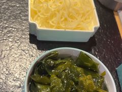 -鹿鸣山草本茶香火锅(园西路店)