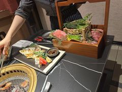 -山川小町·极番烧肉(新地假日广场店)