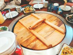 -万里闯关东铁锅炖菜馆(高新旗舰店)