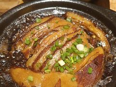 -有红鸡毛店·砂锅菜(抚琴夜市店)
