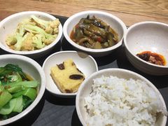 -一两饭川味素食餐厅