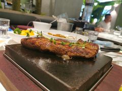 火山岩烧澳洲厚牛扒-卡朋西餐(较场西路店)