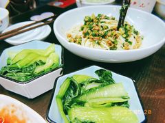 开洋葱油拌面-裕兴记•蟹黄面馆(人民广场店)