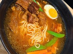 -滋味满屋美食坊(上海街店)