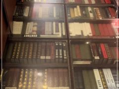 -钟书阁(松江泰晤士小镇店)